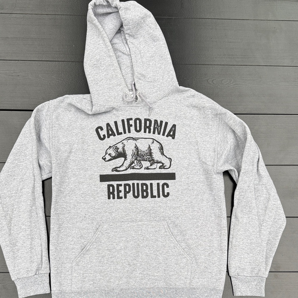 Artist Union Clothing Co. Light Gray California Republic Sweatshirt